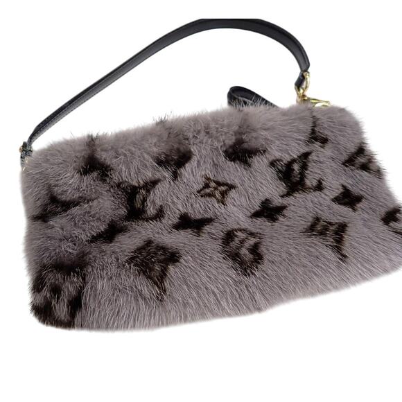 Louis Vuitton Mink Fur Bag Monogram Milla Vision MM Gray Vintage Rare Shoulder - Picture 10 of 14